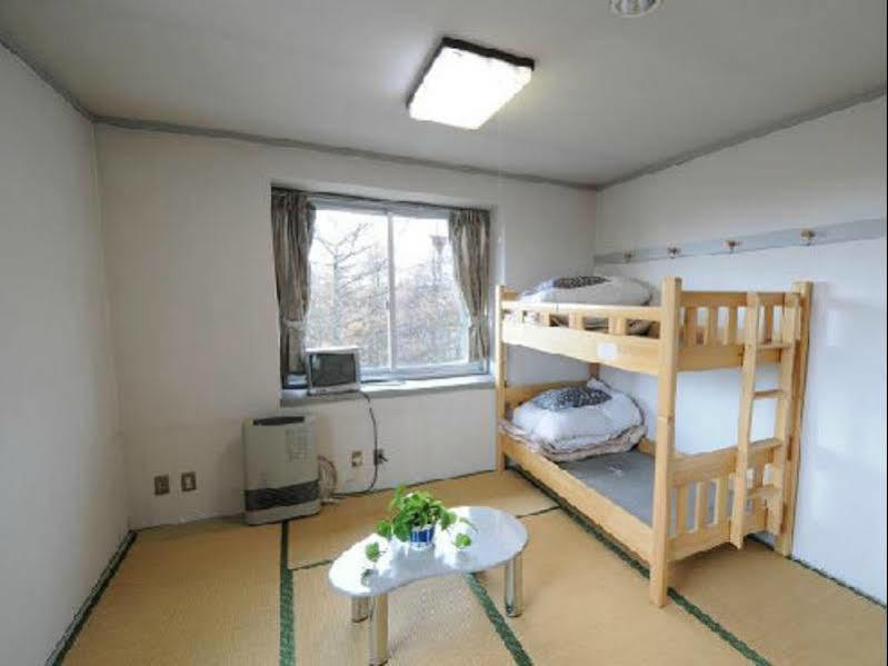 Kusatsu Kogen Youth Hostel Екстер'єр фото